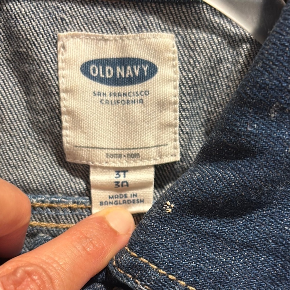 Old Navy Blue Jean Jacket Classic Style size 3t - Picture 2 of 4